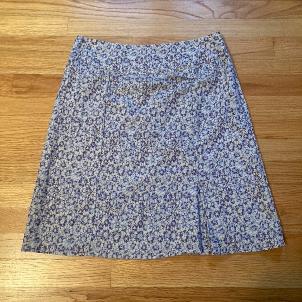 Royal Robbins purple/cream floral skirt, size 8